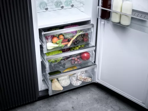 Miele K 7747 C Beépíthető hűtőszekrény, 178 cm fülkemagasság
