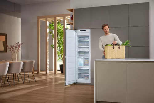 Miele FNS 7794 D L Beépíthető fagyasztószekrény, 178 cm fülkemagasság