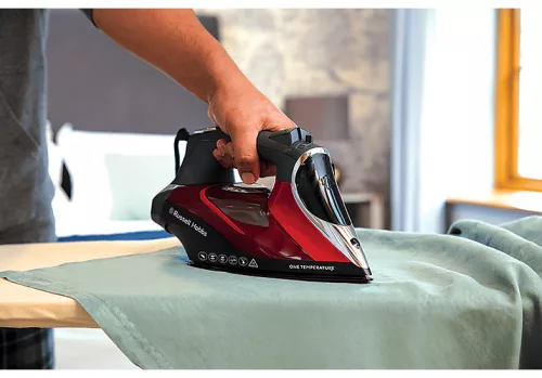 RUSSELL HOBBS 25090-56 gőzölős vasaló