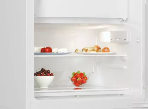 Candy CM4SE68W beépíthető egyajtós asztali hűtőszekrény