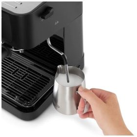 DELONGHI EC235.BK stilosa fekete espresso kávéfőző