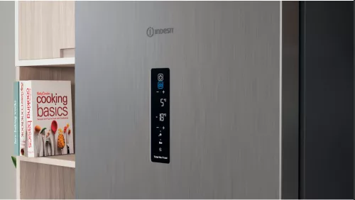 INDESIT INFC8 TT33X inox alulfagyasztós hűtőszekrény