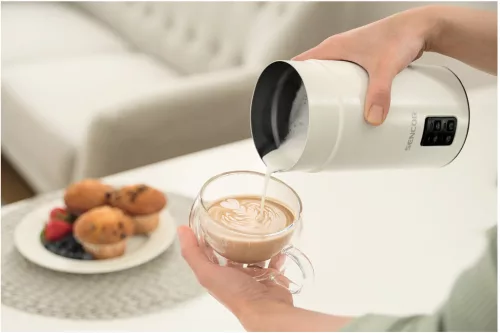 Sencor SMF 2030WH automata tejhabosító, 150 ml habosítási kapacitással