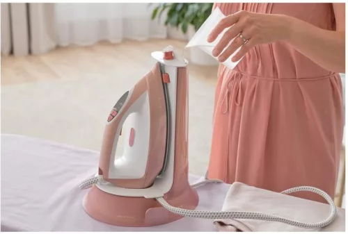 SENCOR SSI 0910RS gőzállomás 3200 W, kerámia vasalótalp, 1,3 l víztartály