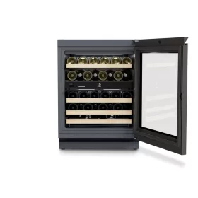   Liebherr UWgb 3632 001 20 Borhűtőszekrény, amely alkalmas pult alá történő beépítésre a borok temperálásához